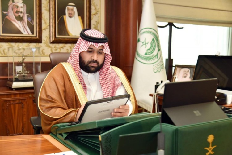 سمو نائب أمير منطقة جازان يدشن برنامج نظام المسعف الإلكتروني بمنطقة جازان .