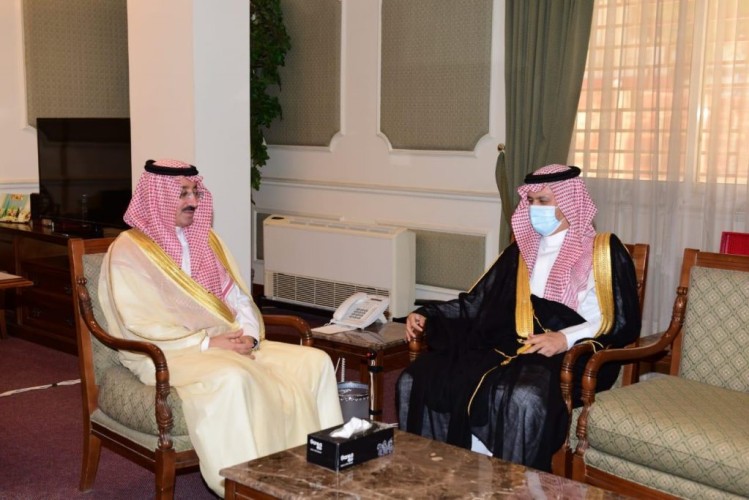 سمو محافظ الأحساء يطلع على تقرير بدء العام الدراسي الجديد لتعليم المحافظة