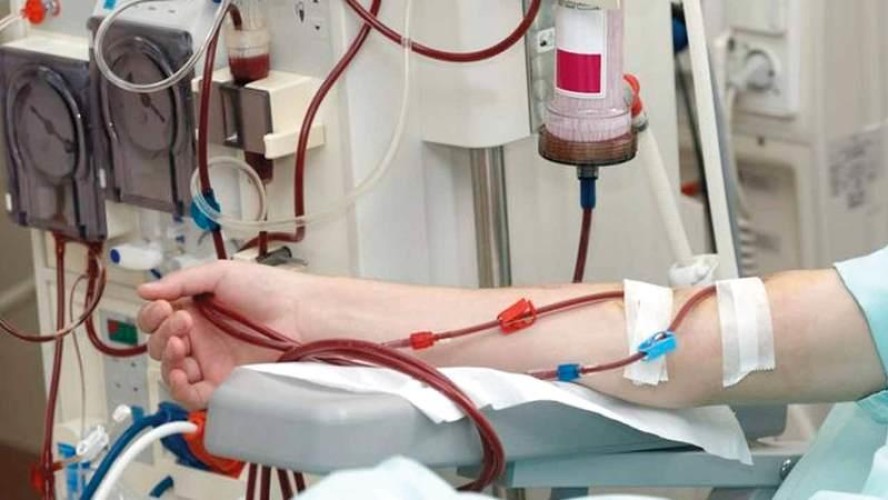 بعد أن ظلت تعاني .. مواطنة تنهي معاناة والدتها وتتبرع بإحدى كليتيها