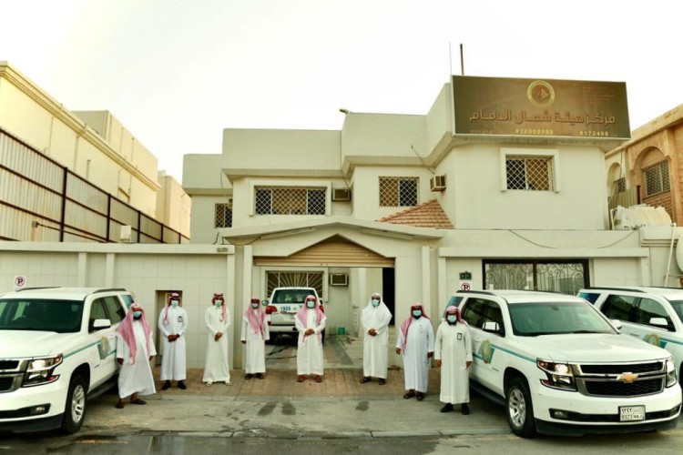 مدير عام فرع الرئاسة العامة لهيئة الأمر بالمعروف والنهي عن المنكر بالمنطقة الشرقية يتابع تنفيذ حملة (الصلاة نور) .