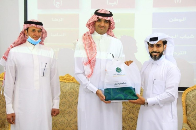 بحضور ” العواجي ” وبمشاركة” ٨٤ “فريقا اجريت قرعة دوري الأحياء بالأحساء