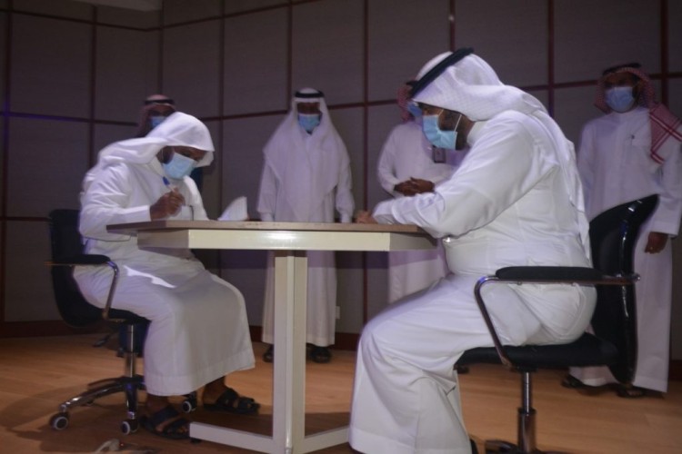 بر جازان توقع خمس اتفاقيات في مجالات الإسكان وتعليم وتحفيظ القرآن الكريم والإعلام
