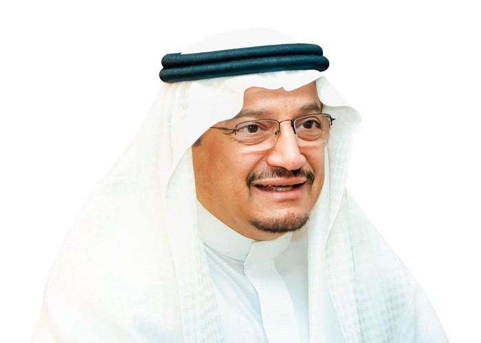 توجيه من وزير التعليم بتكريم معلم زار طلاباً في منازلهم لتدريبهم على منصة مدرستي