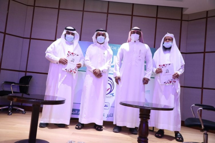 تحت شعار ” دارس ” .. بر جازان توفر  430 جوال لمستفيديها