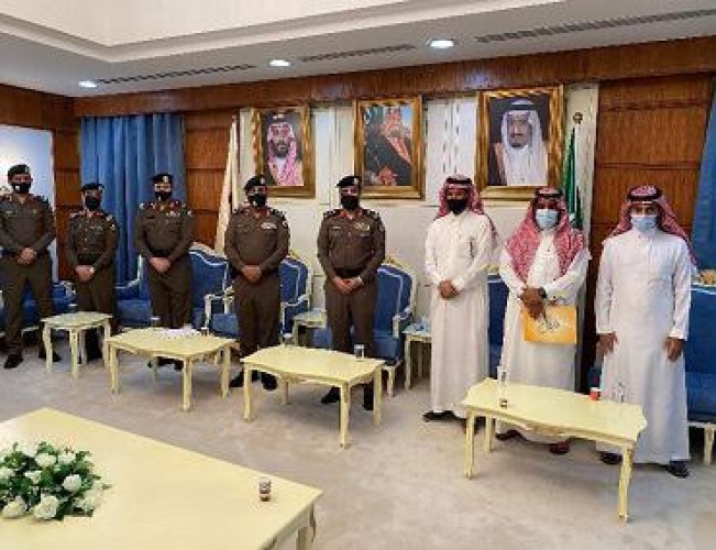 وفد من هيئة حقوق الإنسان بحائل يتوجه بزيارة مدير شرطة المنطقة اللواء الدكتور كتاب بن عقيلان العتيبي