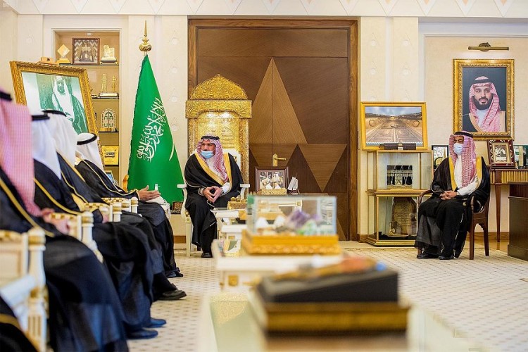 أمير نجران يعبر عن أسفه لتوفر وظائف شاغرة بالمنطقة دون شغلها