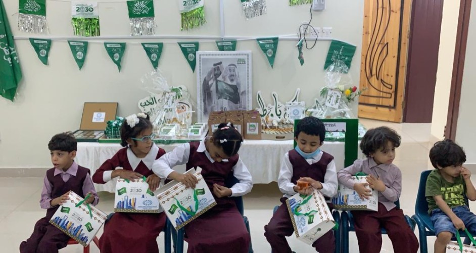 مبادرة وطنية من جستر جازان ومجمع الخضراء الشمالية للبنات تدخل البهجة على ذوي الإعاقة