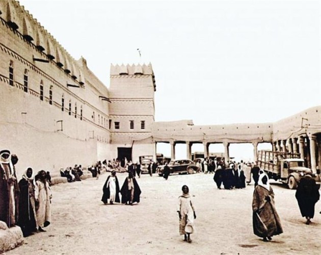 فيديو: الكشف عن قصة المرأة التي كانت ترعب الأطفال في شوارع الرياض قديمًا