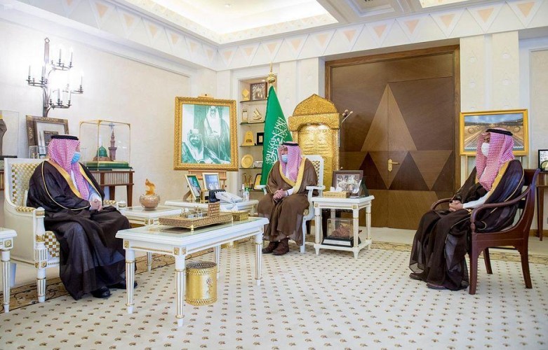 أمير القصيم يشهد توقيع مذكرة تعاون بين إمارة المنطقة والمركز الوطني للوثائق والمحفوظات