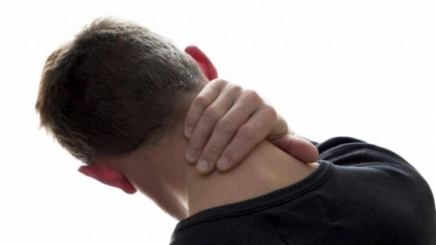 تحذير هام من مدينة الملك سعود الطبية من “طقطقة الرقبة”