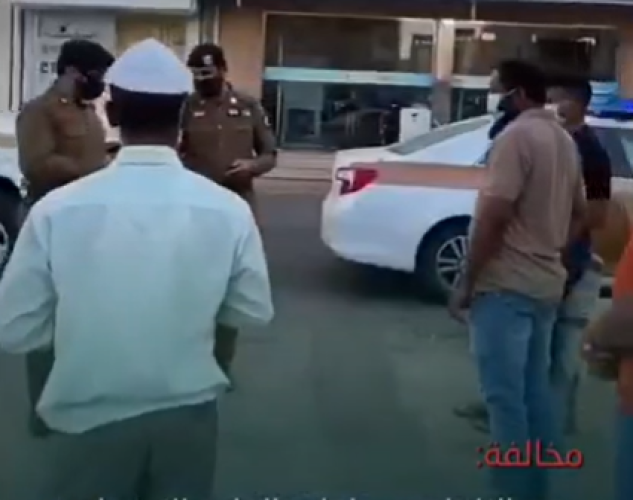 شاهد.. “شرطة الرس” تباشر تطبيق الإجراءات الاحترازية وتضبط عدة مخالفات
