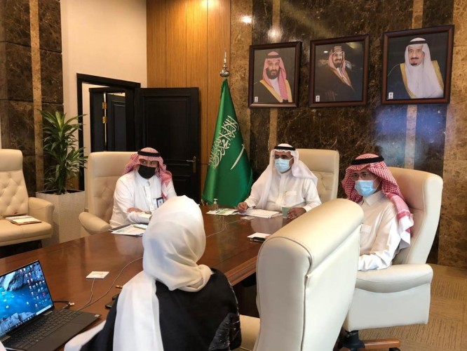 أمين الشرقية يستعرض جهود الأمانة في تحسين المشهد الحضري وتصريف مياه الأمطار وبرامج أنسنة المدن وجودة الحياة