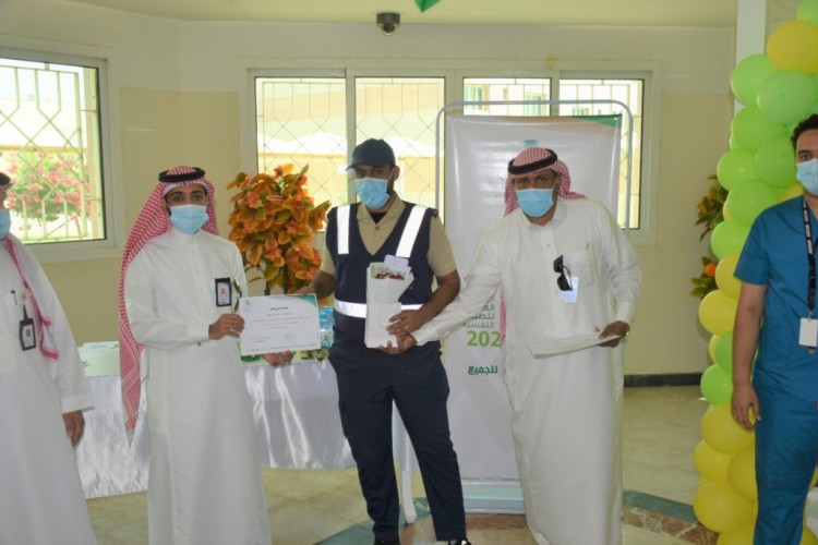 مستشفى إرادة للصحة النفسية بجازان تكرم حراس الأمن
