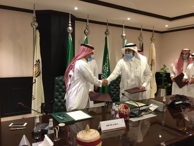 “الراشد الإنسانية” وأمانة الأحساء توقعان اتفاقية أكاديمية الحرفيين