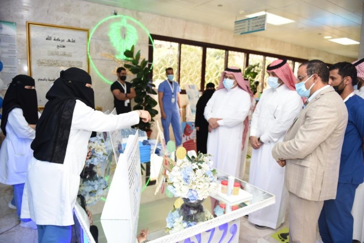 مجمع إرادة بالدمام يفعًل اليوم العالمي للسكر ي للتوعية والتثقيف  بطرق الوقاية من الإصابة