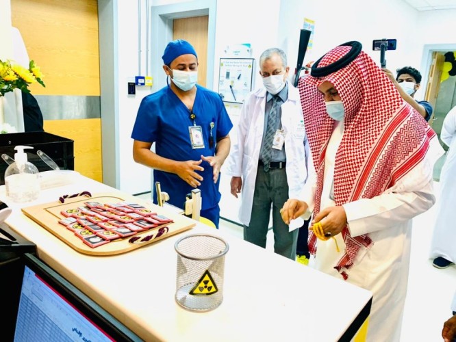 مدير مستشفى العارضة يدشن فعاليات اليوم العالمي للأشعة