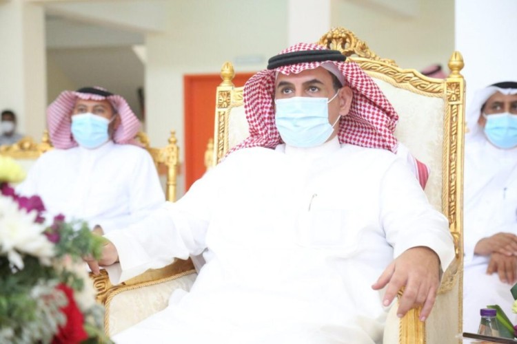 محافظ ضمد يقوم بجولة على مشاريع التعليم ويطلع على تقرير مدرستي