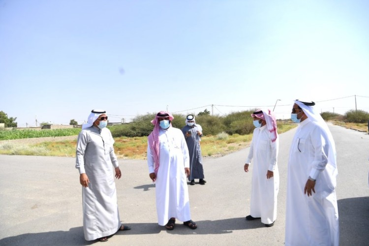 رئيس مركز عتود يتفقد الخدمات البلدية بالمركز