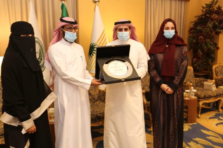 “حياتنا” تقدم خدماتها لمستفيدي جمعية كفيف