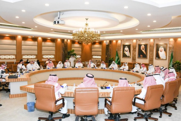 أمانة الشرقية وهيئة الرقابة ومكافحة الفساد تعقدان ورشة عمل بعنوان ” تحديد المخاطر للإجراءات البلدية”