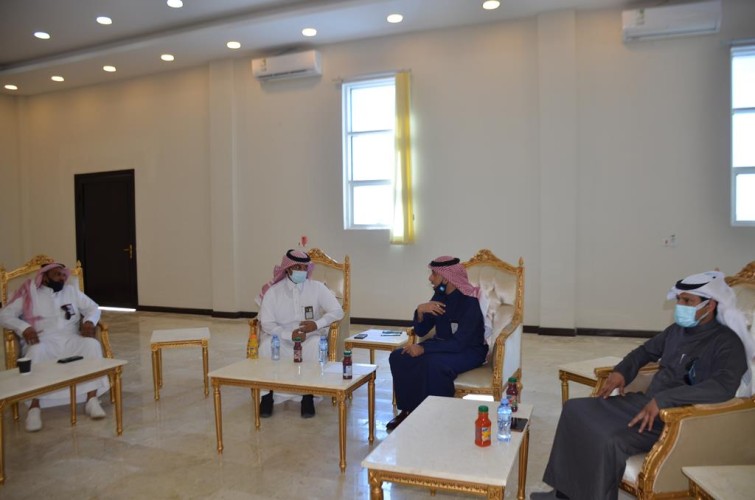 رئيس مركز صوير يتفقد المركز الحضاري