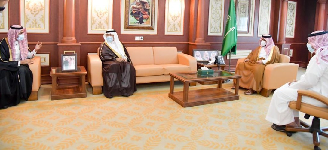 سمو نائب أمير منطقة جازان يستقبل وفداً من رجال الأعمال بمنطقة مكة المكرمة ..