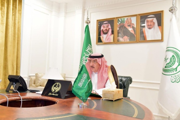 سمو أمير منطقة جازان وبحضور سمو نائبه يرأس مجلس المنطقة عن بعد عبر -الاتصال المرئي – ..