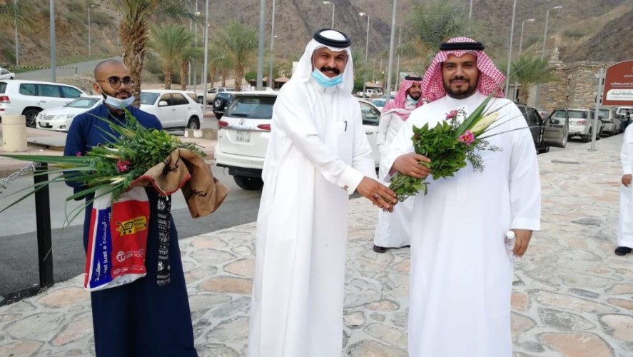 رؤساء الاندية الادبية بمناطق المملكة يزورون غابة رغدان ويطلعون على قرية ذي عين التراثية