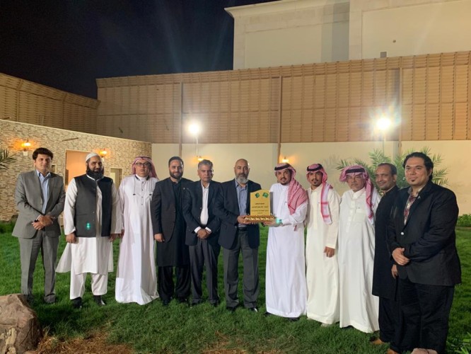 وفد من أعضاء القنصلية العامة الباكستانية بجدة في ضيافة  عضو غرفة جدة ” فهد بن سحيم الغامدي “