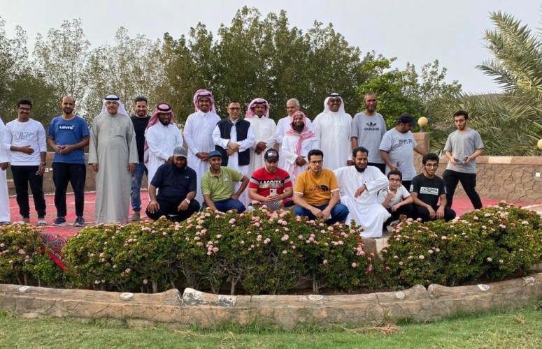 محبو السفر والسياحة يقضون 3 أيام في محافظة خليص