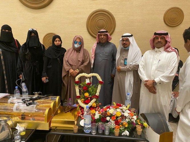 سفيرة النوايا الحسنة الاستاذة بشري السيد  تُكَرّم من قِبَلِ اصدقائها وزملائها