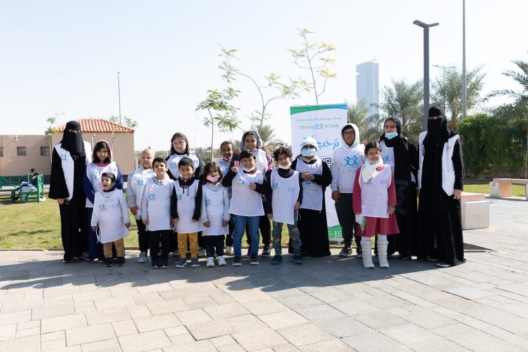 بـ”التعاون مع أمانة الرياض” .. مجموعة من الأطفال ذوي الإعاقة يشاركون في مبادرة لنجعلها خضراء بـ”زراعة الشتلات”