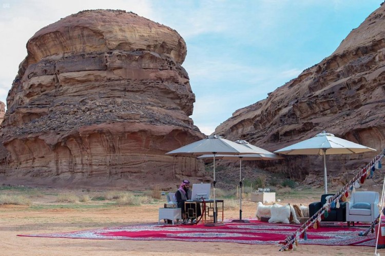 ولي العهد يشارك في جلسة حوار استراتيجية عن بعد في العلا