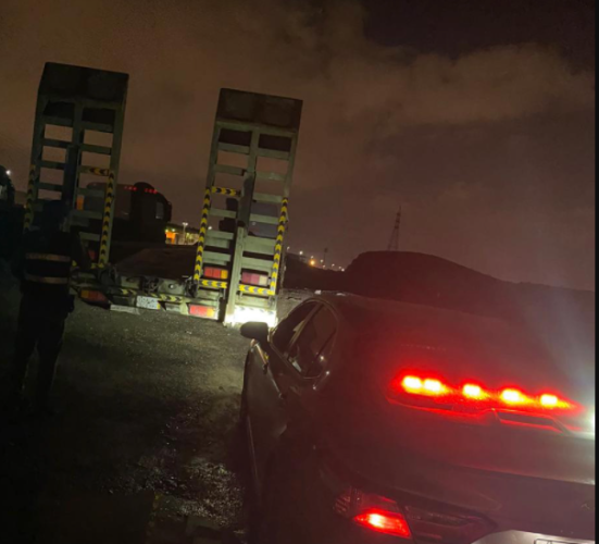 لقيادته بعكس اتجاه السير .. شاهد: ضبط قائد شاحنة بالطائف