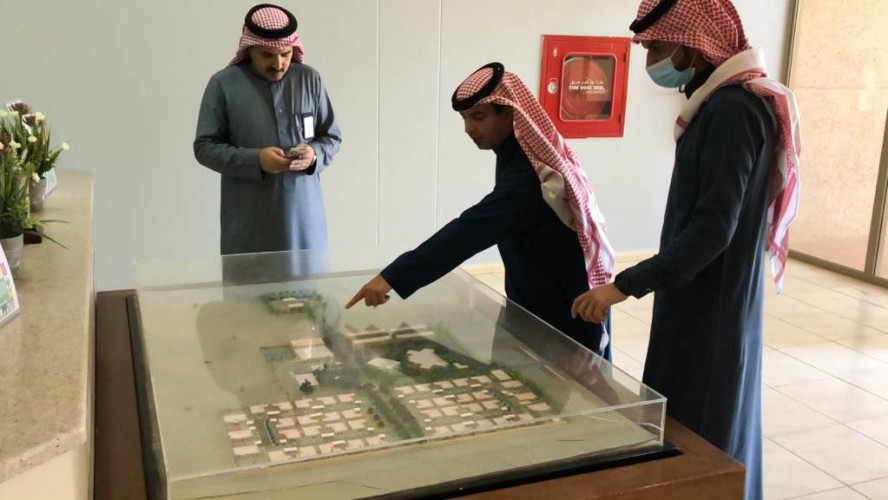 لجنة التنمية الاجتماعيه الاهلية بعرعر تزور شركة اسمنت الشمالية