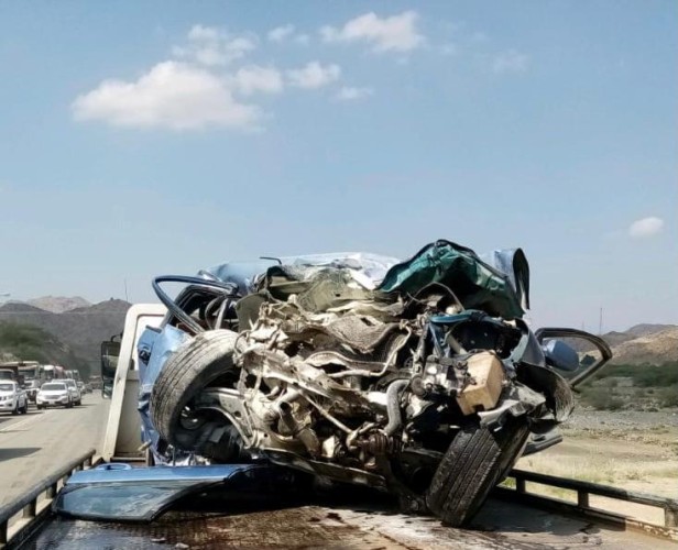 الهلال الأحمر بالباحة: وقوع حادث تصادم على طريق المخواة .. والكشف عن حالة المصابين