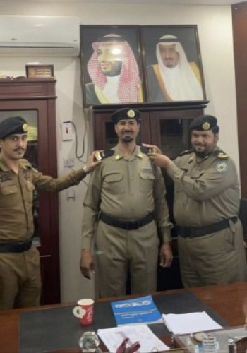 قائد امن طريق حائل  – المدينة  يقلد فرحان الحربي رتبته الجديدة “وصحيفة الشمال” تبارك له