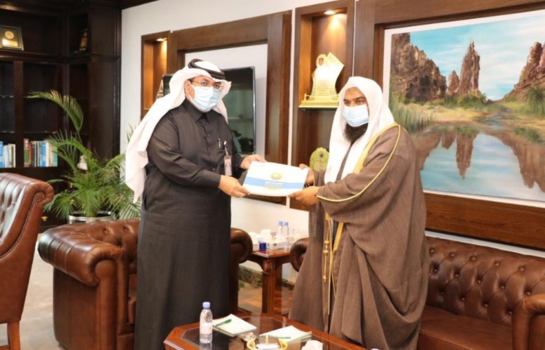 مدير عام فرع الرئاسة العامة لهيئة الأمر بالمعروف بمنطقة تبوك يزور أمين المنطقة