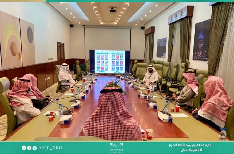 محافظ الخرج يدشن الإصدار التوثيقي “تعليم الخرج ثلاثة وستون من العطاء”