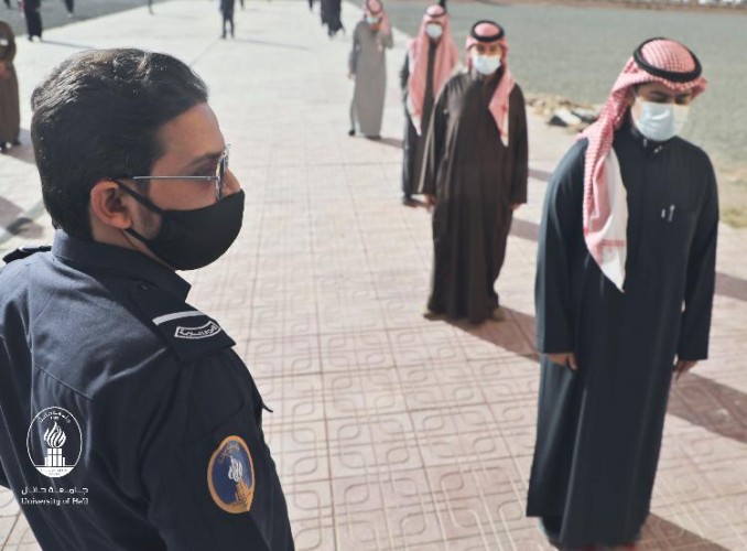 تطبيق الإجراءات الاحترازية في جامعة حائل