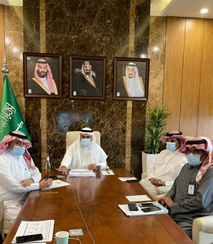 أمين الشرقية يناقش عدد من إنجازات الوكالات والبلديات والخطط المستقبلية في المنطقة في الاجتماع المرئي الدوري