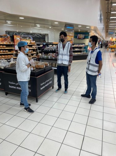 أمانة الشرقية تطلق مبادرة “كلنا ملتزم ” بالشراكة مع الفرق التطوعية