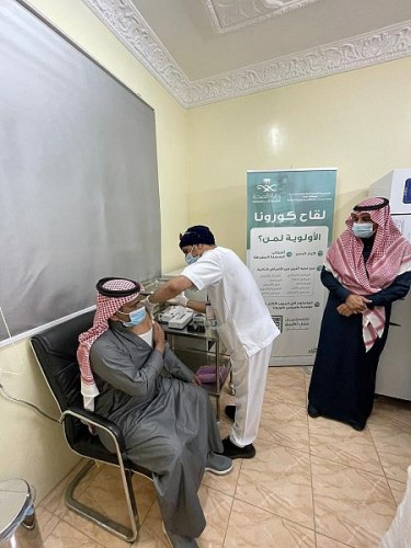 تدشين مركز لقاحات كورونا بمحافظة حقل