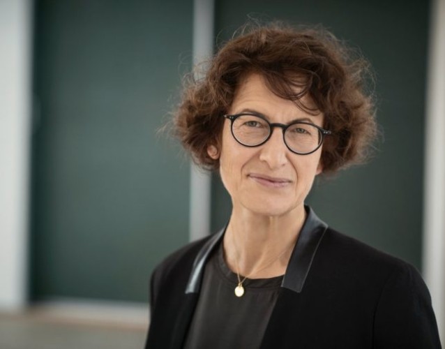 خلال سنتين فقط .. بشرى سارة من مبتكرة لقاح كورونا لـ”مرضى السرطان”