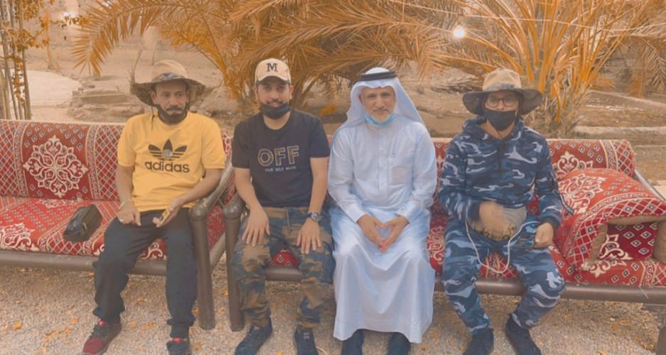 بعد ثمانية ايّام وسبع ليالي مشياً على الأقدام .. رحالة مكة يروون قصة سفرهم بين مكة والمدينة