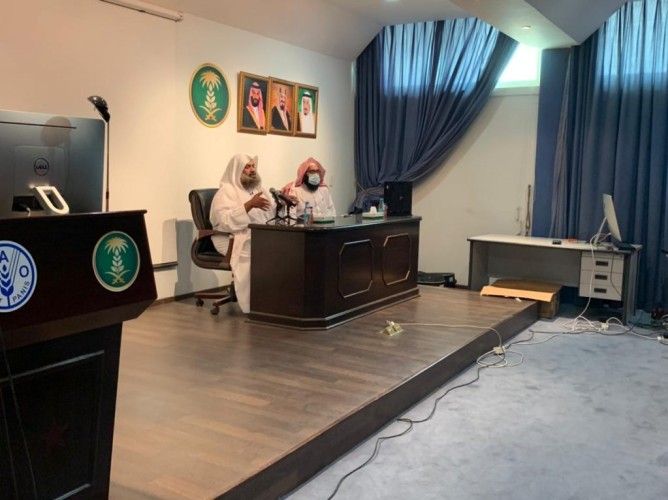 “البيئة” تدرِّب الشباب السعودي على تربية النحل وإنتاج منتجاته