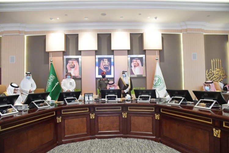 سمو أمير جازان يرأس اجتماع مجلس إدارة جمعية الأمير محمد بن ناصر للإسكان الخيري ويدشن الهوية البصرية الجديدة ..