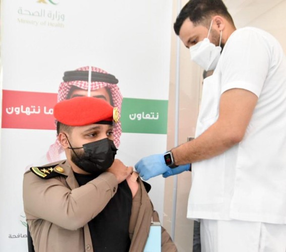 بتوجيهات سمو أمير جازان انطلاق حملة التطعيم ضد فايروس كورونا لمنسوبي الامارة ..