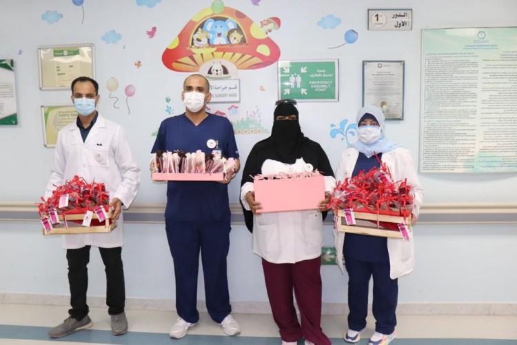 الطب الشرعي بالرياض يكرم الأمهات في اليوم العالمي للأم