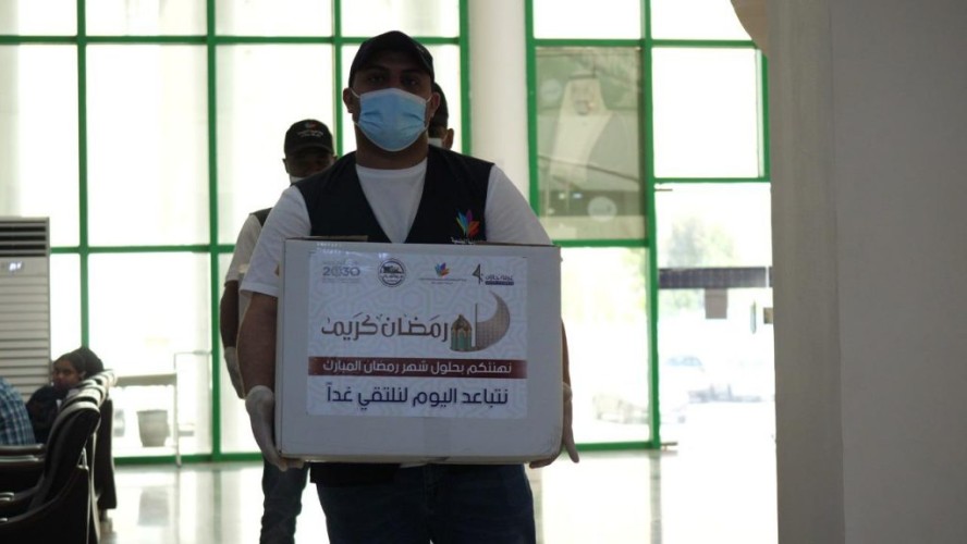لجنة المسؤولية المجتمعية بغرفة جازان تطلق “السلة الرمضانية” لـ 250 مستفيد